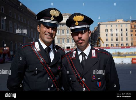 what is the police carabinieri.